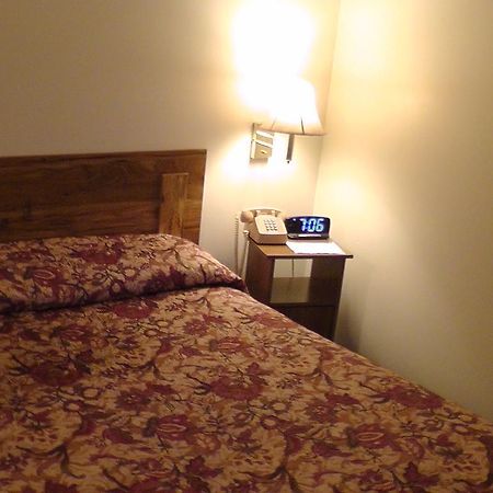 Motel 95 & Campground Hixton Экстерьер фото