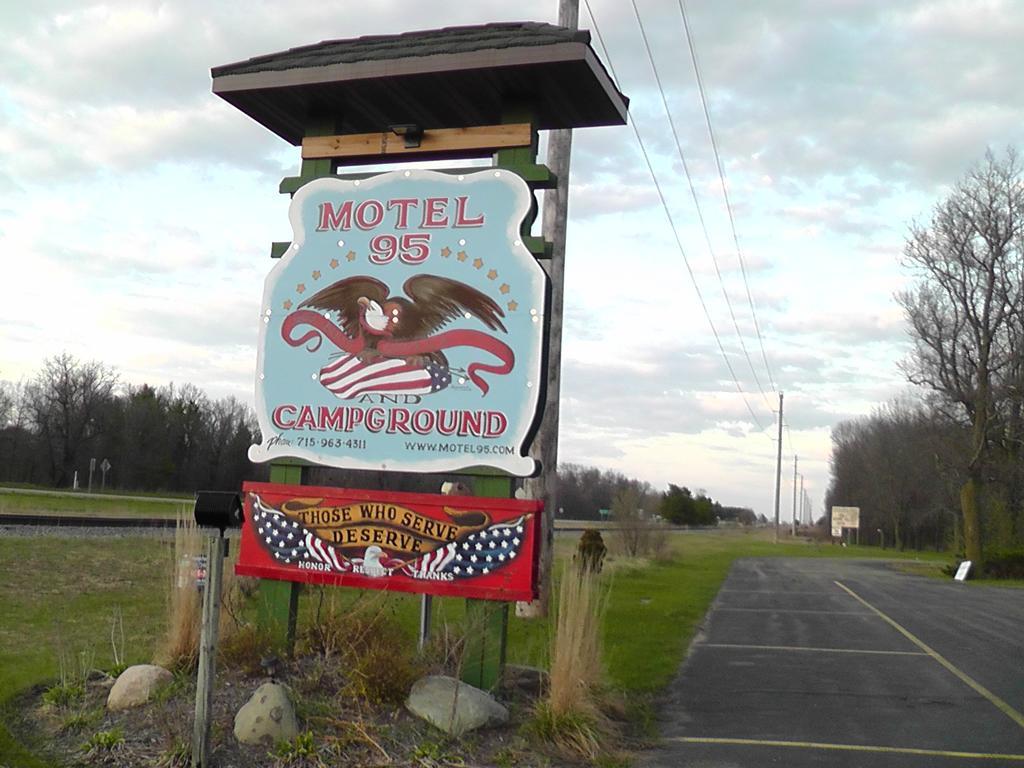 Motel 95 & Campground Hixton Экстерьер фото